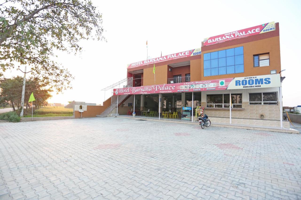 Oyo 29517 Hotel Barsana Palace Chhata Dış mekan fotoğraf